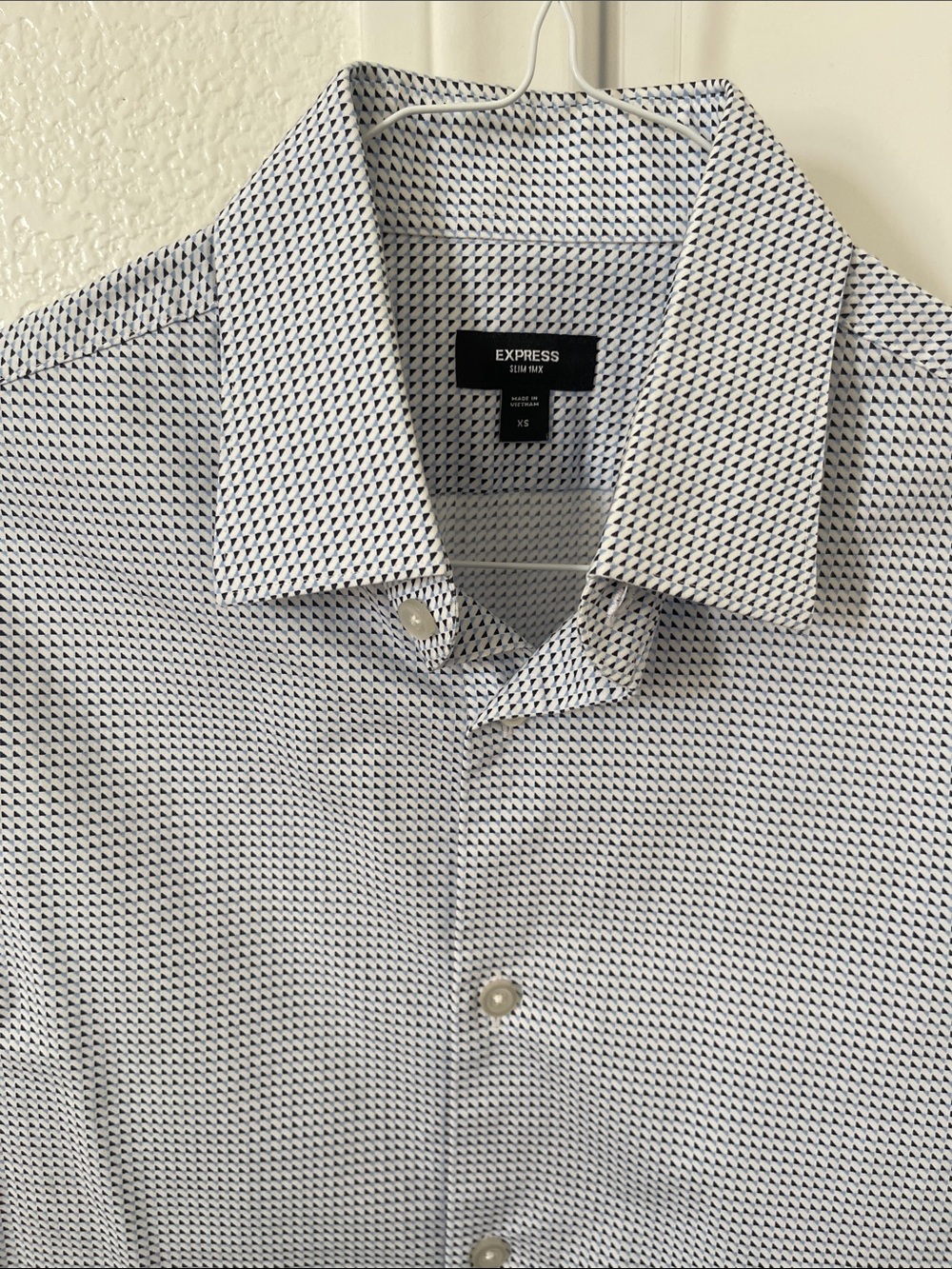 Express Men's White and Navy Micro-Pattern Dress Shirt